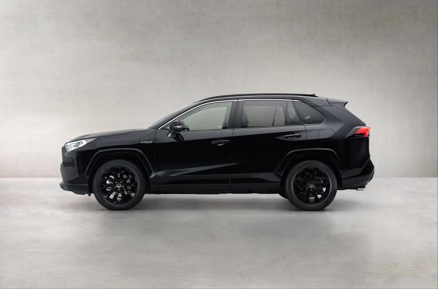  Toyota RAV4 Hybrid Black Edition 2020 года  (фото 6 из 6)